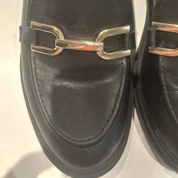 Rachel Zoe Black Faux Leather Lug Soled Loafers with Gold Accent Size 8 - Picture 4 of 10